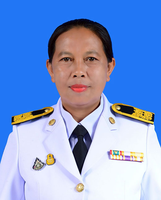 ครูรุ่งรัตน์ บุตรพุฒ ครูประจำชั้น ป.2/5
