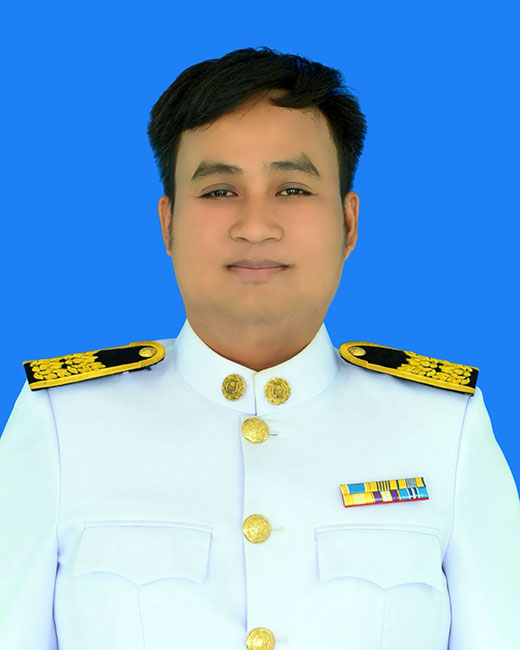 ครูณัฐกรณ์ กรรมธร ครูประจำชั้น ป.4/2
