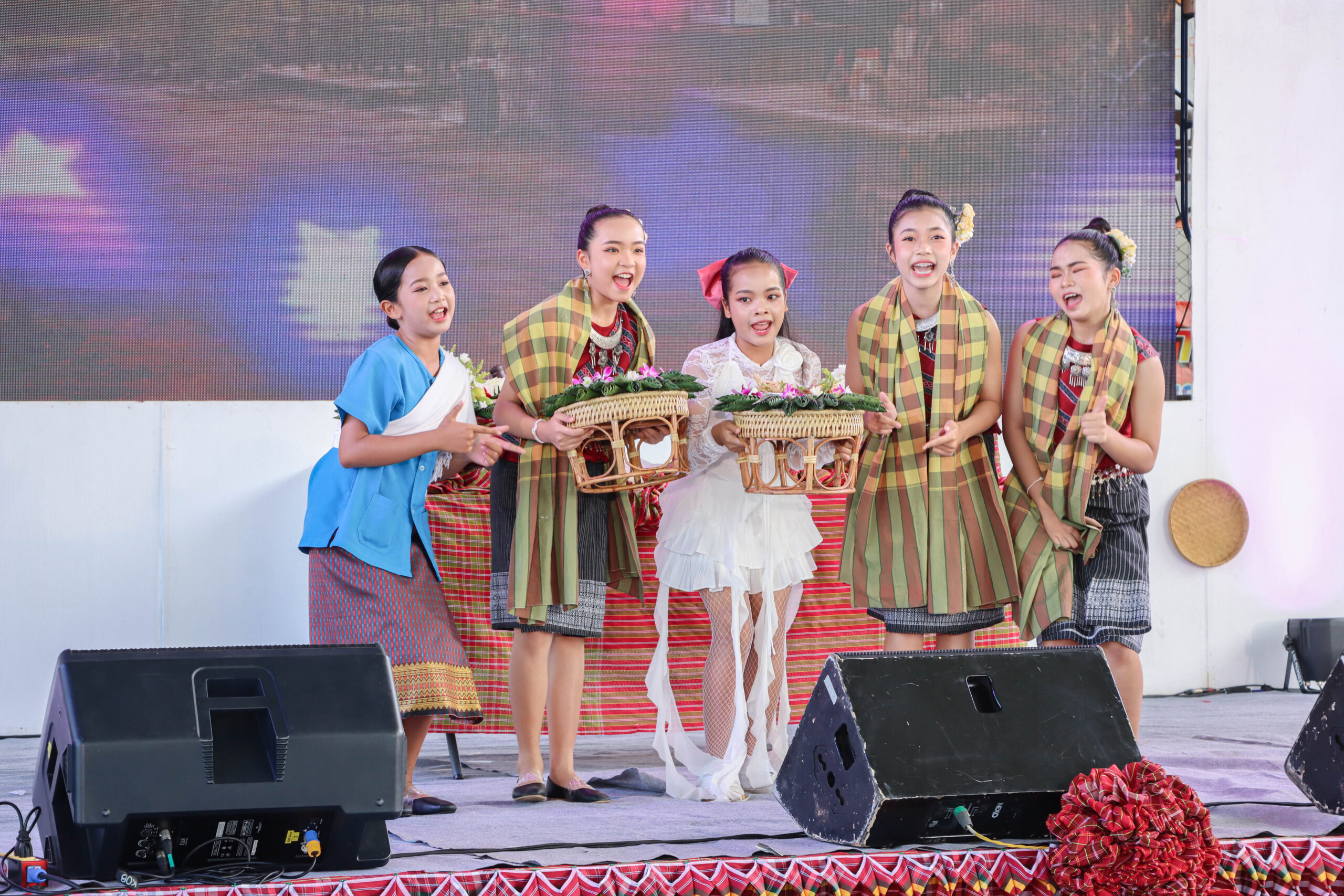 การเเข่งขัน ส้มตำลีลาหม่ำเมืองพล